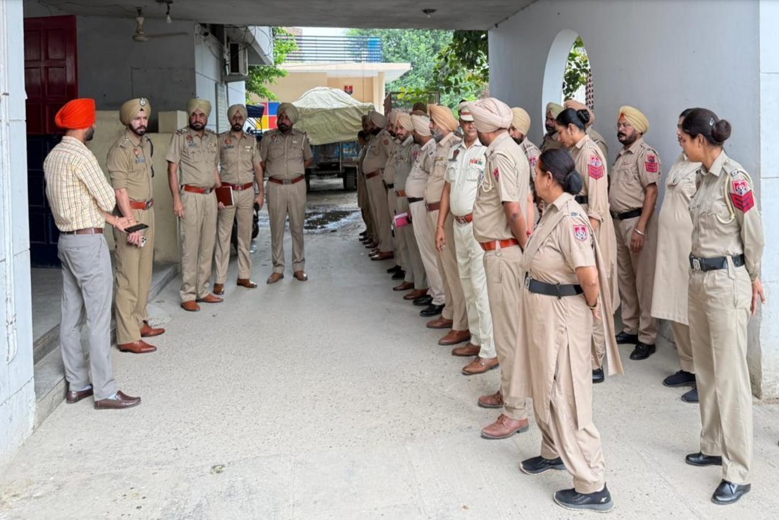 'ਯੁੱਧ ਨਸ਼ਿਆਂ ਵਿਰੁੱਧ': Punjab Police ਵੱਲੋਂ ਸੂਬੇ ਭਰ ਵਿੱਚ ਕਾਸੋ ਦੌਰਾਨ 272 ਨਸ਼ਿਆਂ ਦੇ ਹਾਟਸਪਾਟਸ 'ਤੇ ਛਾਪੇਮਾਰੀ; 196 ਨਸ਼ਾ ਤਸਕਰ 2.4 ਕਿਲੋਗ੍ਰਾਮ ਹੈਰੋਇਨ ਤੇ 2 ਕਿਲੋਗ੍ਰਾਮ ਅਫੀਮ ਸਮੇਤ ਕਾਬੂ