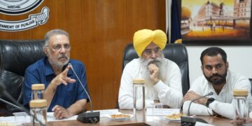 ਸਿਹਤ ਮੰਤਰੀ ਅਤੇ ਖੇਤੀਬਾੜੀ ਮੰਤਰੀ ਵੱਲੋਂ Fazilka ਜ਼ਿਲ੍ਹੇ ਵਿੱਚ ਹੜ ਪ੍ਰਬੰਧਾਂ ਦੀ ਸਮੀਖਿਆ ਬੈਠਕ ਸਿਹਤ ਮੰਤਰੀ ਅਤੇ ਖੇਤੀਬਾੜੀ ਮੰਤਰੀ ਵੱਲੋਂ Fazilka ਜ਼ਿਲ੍ਹੇ ਵਿੱਚ ਹੜ ਪ੍ਰਬੰਧਾਂ ਦੀ ਸਮੀਖਿਆ ਬੈਠਕ