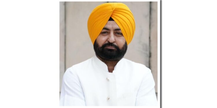 Jalandhar ਸਥਿਤ ਸੂਬਾ ਪੱਧਰੀ ਹੜ੍ਹ ਕੰਟਰੋਲ ਰੂਮ ਲਈ ਡਾਇਰੈਕਟਰ ਲੈਂਡ ਰਿਕਾਰਡ ਨੋਡਲ ਅਧਿਕਾਰੀ ਤੈਨਾਤ Jalandhar ਸਥਿਤ ਸੂਬਾ ਪੱਧਰੀ ਹੜ੍ਹ ਕੰਟਰੋਲ ਰੂਮ ਲਈ ਡਾਇਰੈਕਟਰ ਲੈਂਡ ਰਿਕਾਰਡ ਨੋਡਲ ਅਧਿਕਾਰੀ ਤੈਨਾਤ
