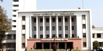 IIT Kharagpur ਨੇ ਨੌਜਵਾਨਾਂ ਨੂੰ ਸਿਹਤ ਪੇਸ਼ੇਵਰਾਂ ਵਜੋਂ ਸਿਖਲਾਈ ਦੇਣ ਲਈ ਸਿਹਤ ਸੰਭਾਲ ਅਤੇ ਤਕਨਾਲੋਜੀ ਸਕੂਲ ਦੀ ਕੀਤੀ ਸ਼ੁਰੂਆਤ
