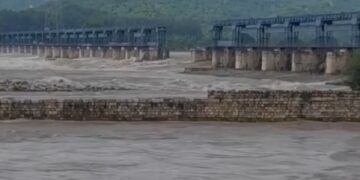Punjab: ਪਾਣੀ ਬਣਿਆ ਆਫ਼ਤ! ਮਾਧੋਪੁਰ ਹੈੱਡਵਰਕਸ ਦਾ ਫਲੱਡ ਗੇਟ ਟੁੱਟਿਆ