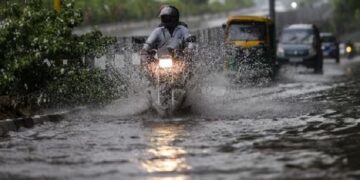 Weather Update: ਦਿੱਲੀ-ਐਨਸੀਆਰ ਵਿੱਚ ਭਾਰੀ ਮੀਂਹ; ਕਈ ਇਲਾਕੇ ਜਲਮਗਨ Weather Update: ਦਿੱਲੀ-ਐਨਸੀਆਰ ਵਿੱਚ ਭਾਰੀ ਮੀਂਹ; ਕਈ ਇਲਾਕੇ ਜਲਮਗਨ