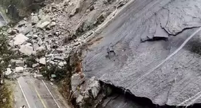 Landslide: ਵੈਸ਼ਨੋ ਦੇਵੀ ਯਾਤਰਾ ਮਾਰਗ ‘ਤੇ ਵੱਡਾ ਹਾਦਸਾ, ਜ਼ਮੀਨ ਖਿਸਕਣ ਕਾਰਨ 5 ਲੋਕਾਂ ਦੀ ਮੌਤ