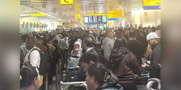 Airport Cyber Attack: ਯੂਰਪ ਦੇ ਤਿੰਨ ਪ੍ਰਮੁੱਖ ਹਵਾਈ ਅੱਡਿਆਂ ‘ਤੇ ਸਾਈਬਰ ਹਮਲਾ: ਚੈੱਕ-ਇਨ ਅਤੇ ਬੋਰਡਿੰਗ ਸਿਸਟਮ ਹੋਇਆ ਬੰਦ Airport Cyber Attack: ਯੂਰਪ ਦੇ ਤਿੰਨ ਪ੍ਰਮੁੱਖ ਹਵਾਈ ਅੱਡਿਆਂ ‘ਤੇ ਸਾਈਬਰ ਹਮਲਾ: ਚੈੱਕ-ਇਨ ਅਤੇ ਬੋਰਡਿੰਗ ਸਿਸਟਮ ਹੋਇਆ ਬੰਦ