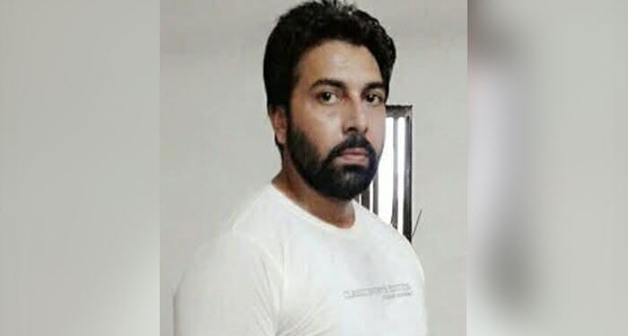 Crime News: ਘਰ ਬਾਹਰ ਨੌਜਵਾਨ ਦਾ ਗੋਲੀਆਂ ਮਾਰ ਕੇ ਕਤਲ, ਪੈਰੋਲ ’ਤੇ ਆਇਆ ਹੋਇਆ ਸੀ ਬਾਹਰ