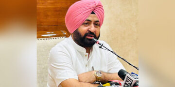Punjab: ਹੜ੍ਹ ਪ੍ਰਭਾਵਿਤ ਪਿੰਡਾਂ ਵਿੱਚ ਰਾਹਤ ਕਾਰਜਾਂ ਅਤੇ ਨੁਕਸਾਨ ਦੇ ਮੁਲਾਂਕਣ ‘ਚ ਸਹਿਯੋਗ ਲਈ ਨੋਡਲ ਚੇਅਰਮੈਨ ਤੇ ਮੈਂਬਰ ਨਿਯੁਕਤ ਕੀਤੇ: ਮੁੰਡੀਆਂ