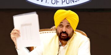 Punjab Floods: ਹੜ੍ਹ ਪ੍ਰਭਾਵਿਤ ਪਿੰਡ 10 ਦਿਨਾਂ ਵਿੱਚ ਗਾਰ ਤੇ ਮਲਬੇ ਤੋਂ ਮੁਕਤ ਹੋਣਗੇ – ਮੁੱਖ ਮੰਤਰੀ