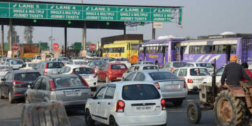 Ladowal Toll Plaza: ਪੰਜਾਬ ਦਾ ਸਭ ਤੋਂ ਮਹਿੰਗਾ ਟੋਲ ਪਲਾਜ਼ਾ ਹੋਇਆ ਫਰੀ: ਕਿਸਾਨ ਧਰਨੇ ‘ਤੇ ਬੈਠੇ, ਪੜ੍ਹੋ ਵੇਰਵਾ Ladowal Toll Plaza: ਪੰਜਾਬ ਦਾ ਸਭ ਤੋਂ ਮਹਿੰਗਾ ਟੋਲ ਪਲਾਜ਼ਾ ਹੋਇਆ ਫਰੀ: ਕਿਸਾਨ ਧਰਨੇ ‘ਤੇ ਬੈਠੇ, ਪੜ੍ਹੋ ਵੇਰਵਾ