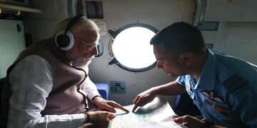 PM ਨੇ ਹੜ੍ਹ ਪ੍ਰਭਾਵਿਤ ਇਲਾਕਿਆਂ ਦਾ ਕੀਤਾ ਹਵਾਈ ਸਰਵੇਖਣ