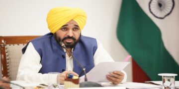 Punjab ਸਰਕਾਰ ਨੇ ਬਿਜਲੀ ਖੇਤਰ ਨੂੰ ਮਜ਼ਬੂਤ ਕਰਨ ਲਈ ਚੁੱਕੇ ਦੋ ਵੱਡੇ ਕਦਮ; ਪੜ੍ਹੋ ਵੇਰਵਾ Punjab ਸਰਕਾਰ ਨੇ ਬਿਜਲੀ ਖੇਤਰ ਨੂੰ ਮਜ਼ਬੂਤ ਕਰਨ ਲਈ ਚੁੱਕੇ ਦੋ ਵੱਡੇ ਕਦਮ; ਪੜ੍ਹੋ ਵੇਰਵਾ