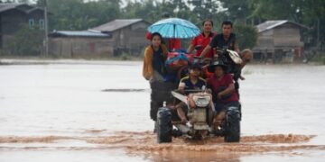 Laos : ਕਈ ਦਿਨਾਂ ਦੀ ਭਾਰੀ ਬਾਰਿਸ਼ ਤੋਂ ਬਾਅਦ ਲਾਓਸ ਵਿੱਚ ਆਏ ਹੜ੍ਹ 