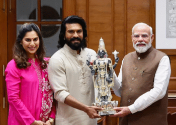ENTERTAINMENT : ਸੁਪਰ ਸਟਾਰ ਰਾਮ ਚਰਨ ਨੇ ਪ੍ਰਧਾਨ ਮੰਤਰੀ ਮੋਦੀ ਨਾਲ ਕੀਤੀ ਮੁਲਾਕਾਤ