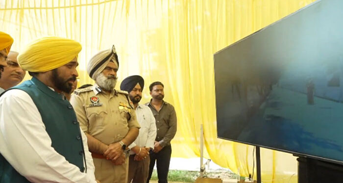 Punjab: CM ਮਾਨ ਨੇ ਭਾਈ ਜੈਤਾ ਜੀ ਅਜਾਇਬ ਘਰ ਦਾ ਕੀਤਾ ਉਦਘਾਟਨ: ਤਖ਼ਤ ਸ੍ਰੀ ਕੇਸਗੜ੍ਹ ਸਾਹਿਬ ਵਿਖੇ ਵੀ ਹੋਏ ਨਤਮਸਤਕ Punjab: CM ਮਾਨ ਨੇ ਭਾਈ ਜੈਤਾ ਜੀ ਅਜਾਇਬ ਘਰ ਦਾ ਕੀਤਾ ਉਦਘਾਟਨ: ਤਖ਼ਤ ਸ੍ਰੀ ਕੇਸਗੜ੍ਹ ਸਾਹਿਬ ਵਿਖੇ ਵੀ ਹੋਏ ਨਤਮਸਤਕ