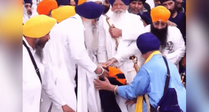 Punjab: ਗਿਆਨੀ ਕੁਲਦੀਪ ਸਿੰਘ ਗੜਗੱਜ ਦੀ ਦੂਜੀ ਵਾਰ ਹੋਈ ਦਸਤਾਰਬੰਦੀ, ਸਾਰੀਆਂ ਜਥੇਬੰਦੀਆਂ ਨੇ ਛੱਡੀ ਨਾਰਾਜ਼ਗੀ