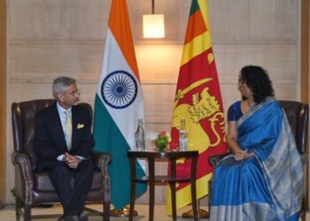 INTERNATIONAL NEWS : ਵਿਦੇਸ਼ ਮੰਤਰੀ ਐਸ. ਜੈਸ਼ੰਕਰ ਨੇ ਸ਼੍ਰੀਲੰਕਾ ਦੀ ਪ੍ਰਧਾਨ ਮੰਤਰੀ ਨਾਲ ਕੀਤੀ ਮੁਲਾਕਾਤ ; ਇਨ੍ਹਾਂ ਮੁੱਦਿਆਂ ਤੇ ਕੀਤੀ ਵਿਚਾਰ-ਚਰਚਾ