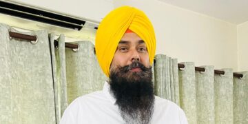 ‘AAP’ ਸਾਂਸਦ ਮਲਵਿੰਦਰ ਕੰਗ ਨੇ ਪੀਯੂ ਪ੍ਰਸ਼ਾਸਨ ਨੂੰ ਘੇਰਿਆ, ਕਿਹਾ- ਦਿੱਲੀ ਦੇ ‘ਆਕਾਵਾਂ’ ਦੇ ਦਬਾਅ ਹੇਠ ਰੱਦ ਕੀਤਾ ਗੁਰੂ ਸਾਹਿਬ ਦਾ ਸੈਮੀਨਾਰ ‘AAP’ ਸਾਂਸਦ ਮਲਵਿੰਦਰ ਕੰਗ ਨੇ ਪੀਯੂ ਪ੍ਰਸ਼ਾਸਨ ਨੂੰ ਘੇਰਿਆ, ਕਿਹਾ- ਦਿੱਲੀ ਦੇ ‘ਆਕਾਵਾਂ’ ਦੇ ਦਬਾਅ ਹੇਠ ਰੱਦ ਕੀਤਾ ਗੁਰੂ ਸਾਹਿਬ ਦਾ ਸੈਮੀਨਾਰ