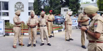 Crime News: ਦੀਵਾਲੀ ‘ਤੇ ਪੰਜਾਬ ਦਹਿਲਾਉਣ ਦੀ ਸਾਜ਼ਿਸ਼ ਨਾਕਾਮ; ਬਰਖਾਸਤ ਆਰਮੀ ਕਮਾਂਡੋ 4 ਗ੍ਰਨੇਡਾਂ ਸਮੇਤ ਗ੍ਰਿਫ਼ਤਾਰ