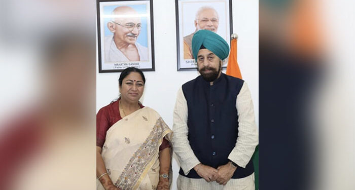Punjab: ਦਵਿੰਦਰਪਾਲ ਭੁੱਲਰ ਨੂੰ ਲੈ ਕੇ ਬੀਜੇਪੀ ਲੀਡਰ RP ਸਿੰਘ ਨੇ ਦਿੱਲੀ ਦੀ ਮੁੱਖ ਮੰਤਰੀ ਨੂੰ ਲਿਖਿਆ ਪੱਤਰ Punjab: ਦਵਿੰਦਰਪਾਲ ਭੁੱਲਰ ਨੂੰ ਲੈ ਕੇ ਬੀਜੇਪੀ ਲੀਡਰ RP ਸਿੰਘ ਨੇ ਦਿੱਲੀ ਦੀ ਮੁੱਖ ਮੰਤਰੀ ਨੂੰ ਲਿਖਿਆ ਪੱਤਰ
