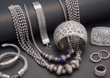 Silver Price: ਚਾਂਦੀ ਦੋ ਦਿਨਾਂ ਵਿੱਚ ₹10,000 ਹੋਈ ਸਸਤੀ: 20 ਦਿਨਾਂ ਵਿੱਚ ₹35,666 ਵਧੀ ਸੀ ਕੀਮਤ