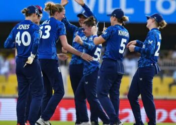 ENG Vs SA  : ਮਹਿਲਾ ਵਿਸ਼ਵ ਕੱਪ ‘ਚ ਇੰਗਲੈਂਡ ਦੀ ਜੇਤੂ ਸ਼ੁਰੂਆਤ ; ਦੱਖਣੀ ਅਫਰੀਕਾ ਨੂੰ ਵੱਡੇ ਫਰਕ ਨਾਲ ਹਰਾਇਆ