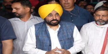 CM ਭਗਵੰਤ ਸਿੰਘ ਮਾਨ ਨੇ IPS ਵਾਈ ਪੂਰਨ ਕੁਮਾਰ ਦੇ ਪਰਿਵਾਰ ਨਾਲ ਕੀਤੀ ਮੁਲਾਕਾਤ