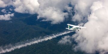 Delhi cloud seeding : ਦਿੱਲੀ ‘ਚ ਅੱਜ ਪਵੇਗਾ ‘ਨਕਲੀ ਮੀਂਹ’ Delhi cloud seeding : ਦਿੱਲੀ ‘ਚ ਅੱਜ ਪਵੇਗਾ ‘ਨਕਲੀ ਮੀਂਹ’