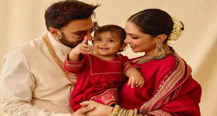 Bollywood Actress ਦੀਪਿਕਾ ਪਾਦੁਕੋਣ-ਰਣਵੀਰ ਸਿੰਘ ਨੇ ਦਿਖਾਈ ਧੀ ‘ਦੁਆ’ ਦੀ ਪਹਿਲੀ ਝਲਕ Bollywood Actress ਦੀਪਿਕਾ ਪਾਦੁਕੋਣ-ਰਣਵੀਰ ਸਿੰਘ ਨੇ ਦਿਖਾਈ ਧੀ ‘ਦੁਆ’ ਦੀ ਪਹਿਲੀ ਝਲਕ