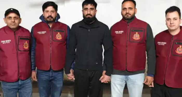 Canada ‘ਚ ਕਪਿਲ ਸ਼ਰਮਾ ਦੇ ਕੈਫੇ ‘ਤੇ ਗੋਲੀਬਾਰੀ ਕਰਨ ਵਾਲਾ ਗ੍ਰਿਫ਼ਤਾਰ Canada ‘ਚ ਕਪਿਲ ਸ਼ਰਮਾ ਦੇ ਕੈਫੇ ‘ਤੇ ਗੋਲੀਬਾਰੀ ਕਰਨ ਵਾਲਾ ਗ੍ਰਿਫ਼ਤਾਰ
