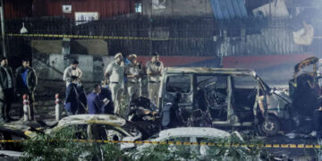 Delhi Blast: ਕੇਂਦਰ ਸਰਕਾਰ ਨੇ ਨਿੱਜੀ ਟੀਵੀ ਚੈਨਲਾਂ ਨੂੰ ਦਿੱਤੀ ਚੇਤਾਵਨੀ: ਕਿਹਾ ਸੰਵੇਦਨਸ਼ੀਲ ਅਤੇ ਭੜਕਾਊ ਸਮੱਗਰੀ ਪ੍ਰਸਾਰਿਤ ਨਾ ਕਰੋ Delhi Blast: ਕੇਂਦਰ ਸਰਕਾਰ ਨੇ ਨਿੱਜੀ ਟੀਵੀ ਚੈਨਲਾਂ ਨੂੰ ਦਿੱਤੀ ਚੇਤਾਵਨੀ: ਕਿਹਾ ਸੰਵੇਦਨਸ਼ੀਲ ਅਤੇ ਭੜਕਾਊ ਸਮੱਗਰੀ ਪ੍ਰਸਾਰਿਤ ਨਾ ਕਰੋ