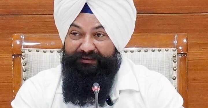 Punjab ਰਾਜ ਅਨੁਸੂਚਿਤ ਜਾਤੀਆਂ ਕਮਿਸ਼ਨ ਵਲੋਂ ਅਮਰਿੰਦਰ ਸਿੰਘ ਰਾਜਾ ਵੜਿੰਗ ਵਲੋਂ ਬੂਟਾ ਸਿੰਘ ਪ੍ਰਤੀ ਵਰਤੀ ਸ਼ਬਦਾਵਲੀ ਸਬੰਧੀ ਸੂ ਮੋਟੋ ਨੋਟਿਸ ਲਿਆ Punjab ਰਾਜ ਅਨੁਸੂਚਿਤ ਜਾਤੀਆਂ ਕਮਿਸ਼ਨ ਵਲੋਂ ਅਮਰਿੰਦਰ ਸਿੰਘ ਰਾਜਾ ਵੜਿੰਗ ਵਲੋਂ ਬੂਟਾ ਸਿੰਘ ਪ੍ਰਤੀ ਵਰਤੀ ਸ਼ਬਦਾਵਲੀ ਸਬੰਧੀ ਸੂ ਮੋਟੋ ਨੋਟਿਸ ਲਿਆ