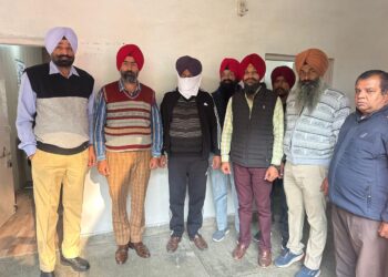 Vigilance Bureau ਵੱਲੋਂ ਰਿਸ਼ਵਤ ਦੀ ਦੂਜੀ ਕਿਸ਼ਤ ਵਜੋਂ 25000 ਰੁਪਏ ਲੈਂਦਾ ਪਟਵਾਰੀੇ ਕਾਬੂ Vigilance Bureau ਵੱਲੋਂ ਰਿਸ਼ਵਤ ਦੀ ਦੂਜੀ ਕਿਸ਼ਤ ਵਜੋਂ 25000 ਰੁਪਏ ਲੈਂਦਾ ਪਟਵਾਰੀੇ ਕਾਬੂ