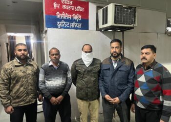 ਭ੍ਰਿਸ਼ਟਾਚਾਰ ਵਿਰੁੱਧ ਜ਼ੀਰੋ ਟਾਲਰੈਂਸ: Vigilance Bureau ਵੱਲੋਂ 5 ਲੱਖ ਰੁਪਏ ਦੀ ਰਿਸ਼ਵਤ ਮੰਗਣ ਦੇ ਦੋਸ਼ ਹੇਠ ਏ.ਐਸ.ਆਈ. ਗ੍ਰਿਫ਼ਤਾਰ ਭ੍ਰਿਸ਼ਟਾਚਾਰ ਵਿਰੁੱਧ ਜ਼ੀਰੋ ਟਾਲਰੈਂਸ: Vigilance Bureau ਵੱਲੋਂ 5 ਲੱਖ ਰੁਪਏ ਦੀ ਰਿਸ਼ਵਤ ਮੰਗਣ ਦੇ ਦੋਸ਼ ਹੇਠ ਏ.ਐਸ.ਆਈ. ਗ੍ਰਿਫ਼ਤਾਰ