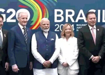 G20 Summit: ਗੋਰਿਆਂ ‘ਤੇ ਅੱਤਿਆਚਾਰਾਂ ਦਾ ਹਵਾਲਾ ਦਿੰਦੇ ਹੋਏ ਟਰੰਪ G20 ਤੋਂ ਗੈਰਹਾਜ਼ਰ; ਪੁਤਿਨ ਨੂੰ ਗ੍ਰਿਫ਼ਤਾਰੀ ਦਾ ਡਰ, ਜਾਣੋ G20 ਭਾਰਤ ਲਈ ਕਿਉਂ ਹੈ ਖਾਸ ? G20 Summit: ਗੋਰਿਆਂ ‘ਤੇ ਅੱਤਿਆਚਾਰਾਂ ਦਾ ਹਵਾਲਾ ਦਿੰਦੇ ਹੋਏ ਟਰੰਪ G20 ਤੋਂ ਗੈਰਹਾਜ਼ਰ; ਪੁਤਿਨ ਨੂੰ ਗ੍ਰਿਫ਼ਤਾਰੀ ਦਾ ਡਰ, ਜਾਣੋ G20 ਭਾਰਤ ਲਈ ਕਿਉਂ ਹੈ ਖਾਸ ?