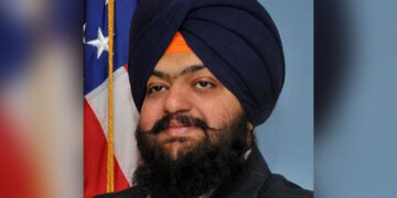 USA: ਅਮਰੀਕਾ ‘ਚ ਸਵਰਨਜੀਤ ਸਿੰਘ ਖ਼ਾਲਸਾ ਬਣੇ ਇਸ ਸ਼ਹਿਰ ਦੇ ਪਹਿਲੇ ਸਿੱਖ ਮੇਅਰ USA: ਅਮਰੀਕਾ ‘ਚ ਸਵਰਨਜੀਤ ਸਿੰਘ ਖ਼ਾਲਸਾ ਬਣੇ ਇਸ ਸ਼ਹਿਰ ਦੇ ਪਹਿਲੇ ਸਿੱਖ ਮੇਅਰ