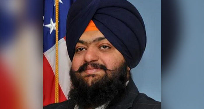 USA: ਅਮਰੀਕਾ ‘ਚ ਸਵਰਨਜੀਤ ਸਿੰਘ ਖ਼ਾਲਸਾ ਬਣੇ ਇਸ ਸ਼ਹਿਰ ਦੇ ਪਹਿਲੇ ਸਿੱਖ ਮੇਅਰ USA: ਅਮਰੀਕਾ ‘ਚ ਸਵਰਨਜੀਤ ਸਿੰਘ ਖ਼ਾਲਸਾ ਬਣੇ ਇਸ ਸ਼ਹਿਰ ਦੇ ਪਹਿਲੇ ਸਿੱਖ ਮੇਅਰ