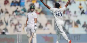 India Vs South Africa : ਭਾਰਤ ਅਤੇ ਦੱਖਣੀ ਅਫਰੀਕਾ ਵਿਚਾਲੇ ਟੈਸਟ ਸੀਰੀਜ਼ ਦਾ ਪਹਿਲਾ ਮੈਚ ਜਾਰੀ India Vs South Africa : ਭਾਰਤ ਅਤੇ ਦੱਖਣੀ ਅਫਰੀਕਾ ਵਿਚਾਲੇ ਟੈਸਟ ਸੀਰੀਜ਼ ਦਾ ਪਹਿਲਾ ਮੈਚ ਜਾਰੀ