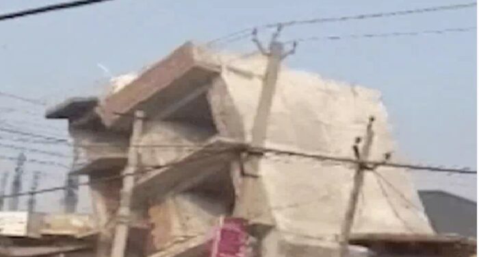 Haryana : ਨਿਰਮਾਣ ਅਧੀਨ ਤਿੰਨ ਮੰਜ਼ਿਲਾ ਇਮਾਰਤ ਢਹਿ- ਢੇਰੀ; ਮਚੀ ਹਫੜਾ – ਦਫੜੀ