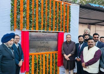 Ludhiana : ਕੈਬਨਿਟ ਮੰਤਰੀ ਸੰਜੀਵ ਅਰੋੜਾ ਨੇ ਪੰਜਾਬ ਦੇ ਪਹਿਲੇ ਇਨਡੋਰ ਵਾਲੀਬਾਲ ਹਾਲ ਅਤੇ ਸਿੰਥੈਟਿਕ ਟੈਨਿਸ ਕੋਰਟ ਦਾ ਰੱਖਿਆ ਨੀਂਹ ਪੱਥਰ
