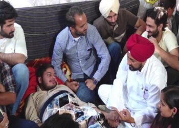 Chandigarh: ਪੰਜਾਬ ਯੂਨੀਵਰਸਿਟੀ ਪਹੁੰਚੇ MP ਚਰਨਜੀਤ ਸਿੰਘ ਚੰਨੀ