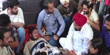 Chandigarh: ਪੰਜਾਬ ਯੂਨੀਵਰਸਿਟੀ ਪਹੁੰਚੇ MP ਚਰਨਜੀਤ ਸਿੰਘ ਚੰਨੀ