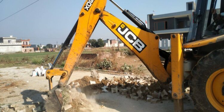 Ludhiana : ਚਾਰ ਅਣਅਧਿਕਾਰਤ ਕਲੋਨੀਆਂ ‘ਤੇ ਚੱਲਿਆ ਪੀਲਾ ਪੰਜਾ