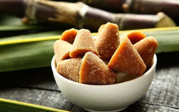 Health Tips : ਸਰਦੀਆਂ ਦੇ ਮੌਸਮ ਵਿੱਚ ਰੋਜ਼ ਖਾਣੇ ਤੋਂ ਬਾਅਦ ਖਾਓ ਗੁੜ! ਸਿਹਤ ਸੰਬੰਧੀ ਇਹ ਸਮੱਸਿਆਵਾਂ ਹੋ ਜਾਣਗੀਆਂ ਦੂਰ