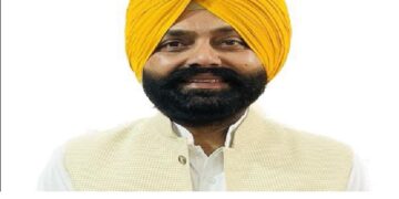 laljit bhullar ਨੂੰ ਲੈ ਕੇ ਪੁਲਿਸ ਅੰਮ੍ਰਿਤਸਰ ਲਈ ਰਵਾਨਾ, ਪਹਿਲੀਆਂ ਤਸਵੀਰਾਂ ਆਈਆਂ ਸਾਹਮਣੇ