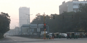 Delhi  : ਜ਼ਹਿਰੀਲੀ ਹਵਾ ਨਾਲ ਜੂਝ ਰਹੀ ਦਿੱਲੀ ;  AQI ਅਜੇ ਵੀ ਮਾੜਾ 