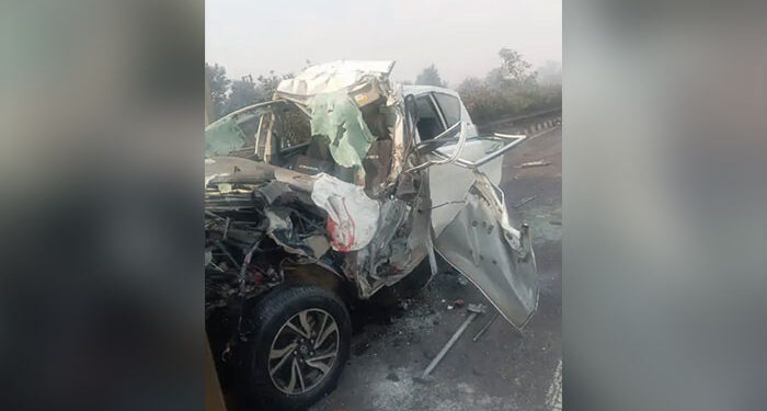 Tragedy News: ਡੋਲੀ ਦੀ ਵਿਦਾਇਗੀ ਤੋਂ ਬਾਅਦ ਲਾੜੀ ਦੇ ਮਾਤਾ-ਪਿਤਾ ਅਤੇ ਚਾਚੀ ਦੀ ਸੜਕ ਹਾਦਸੇ ‘ਚ ਮੌਤ Tragedy News: ਡੋਲੀ ਦੀ ਵਿਦਾਇਗੀ ਤੋਂ ਬਾਅਦ ਲਾੜੀ ਦੇ ਮਾਤਾ-ਪਿਤਾ ਅਤੇ ਚਾਚੀ ਦੀ ਸੜਕ ਹਾਦਸੇ ‘ਚ ਮੌਤ