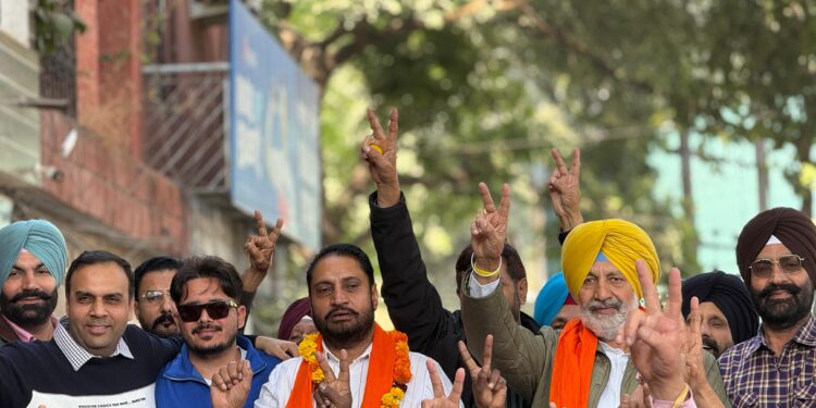 Mohali ਮਿਊਂਸਪਲ ਕਾਰਪੋਰੇਸ਼ਨ ਦੀ ਹੱਦ ਵਿਚ ਵਾਧਾ ਲੋਕਾਂ ਦੀ ਜਿੱਤ – ਬਲਬੀਰ ਸਿੱਧੂ Mohali ਮਿਊਂਸਪਲ ਕਾਰਪੋਰੇਸ਼ਨ ਦੀ ਹੱਦ ਵਿਚ ਵਾਧਾ ਲੋਕਾਂ ਦੀ ਜਿੱਤ – ਬਲਬੀਰ ਸਿੱਧੂ