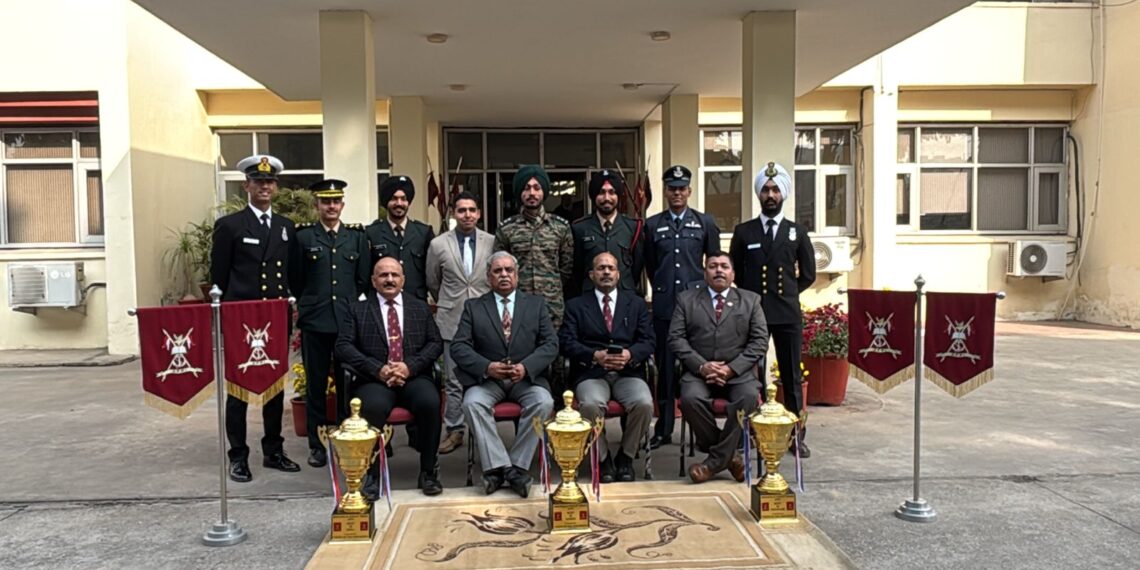 Latest News: ਮਹਾਰਾਜਾ ਰਣਜੀਤ ਸਿੰਘ ਪ੍ਰੈਪਰੇਟਰੀ ਇੰਸਟੀਚਿਊਟ ਵੱਲੋਂ ਅੱਠ ਸਾਬਕਾ ਕੈਡਿਟਾਂ ਦਾ ਅਚੀਵਰ ਐਵਾਰਡ ਨਾਲ ਸਨਮਾਨ Latest News: ਮਹਾਰਾਜਾ ਰਣਜੀਤ ਸਿੰਘ ਪ੍ਰੈਪਰੇਟਰੀ ਇੰਸਟੀਚਿਊਟ ਵੱਲੋਂ ਅੱਠ ਸਾਬਕਾ ਕੈਡਿਟਾਂ ਦਾ ਅਚੀਵਰ ਐਵਾਰਡ ਨਾਲ ਸਨਮਾਨ