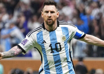Lionel Messi: 14 ਸਾਲਾਂ ਬਾਅਦ ਭਾਰਤ ਪਹੁੰਚੇ ਲਿਓਨਲ ਮੈਸੀ: ਚਾਰ ਸ਼ਹਿਰਾਂ ਦਾ ਕਰਨਗੇ ਦੌਰਾ Lionel Messi: 14 ਸਾਲਾਂ ਬਾਅਦ ਭਾਰਤ ਪਹੁੰਚੇ ਲਿਓਨਲ ਮੈਸੀ: ਚਾਰ ਸ਼ਹਿਰਾਂ ਦਾ ਕਰਨਗੇ ਦੌਰਾ