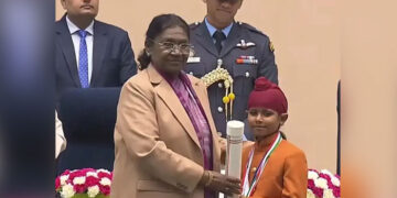 Firozpur ਦੇ 10 ਸਾਲ ਦੇ ਸਰਵਣ ਨੂੰ ਮਿਲਿਆ ਰਾਸ਼ਟਰੀ ਬੀਰ ਬਾਲ ਪੁਰਸਕਾਰ Firozpur ਦੇ 10 ਸਾਲ ਦੇ ਸਰਵਣ ਨੂੰ ਮਿਲਿਆ ਰਾਸ਼ਟਰੀ ਬੀਰ ਬਾਲ ਪੁਰਸਕਾਰ