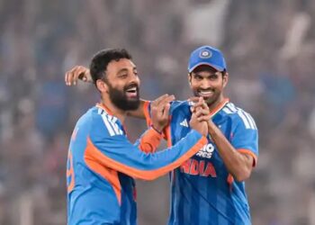 India Vs South Africa : ਭਾਰਤ ਨੇ 3-1 ਨਾਲ ਜਿੱਤੀ ਟੀ-20 ਸੀਰੀਜ਼ ; ਆਖਰੀ ਮੈਚ ਵਿੱਚ ਦੱਖਣੀ ਅਫਰੀਕਾ ਨੂੰ 30 ਦੌੜਾਂ ਨਾਲ ਹਰਾਇਆ India Vs South Africa : ਭਾਰਤ ਨੇ 3-1 ਨਾਲ ਜਿੱਤੀ ਟੀ-20 ਸੀਰੀਜ਼ ; ਆਖਰੀ ਮੈਚ ਵਿੱਚ ਦੱਖਣੀ ਅਫਰੀਕਾ ਨੂੰ 30 ਦੌੜਾਂ ਨਾਲ ਹਰਾਇਆ